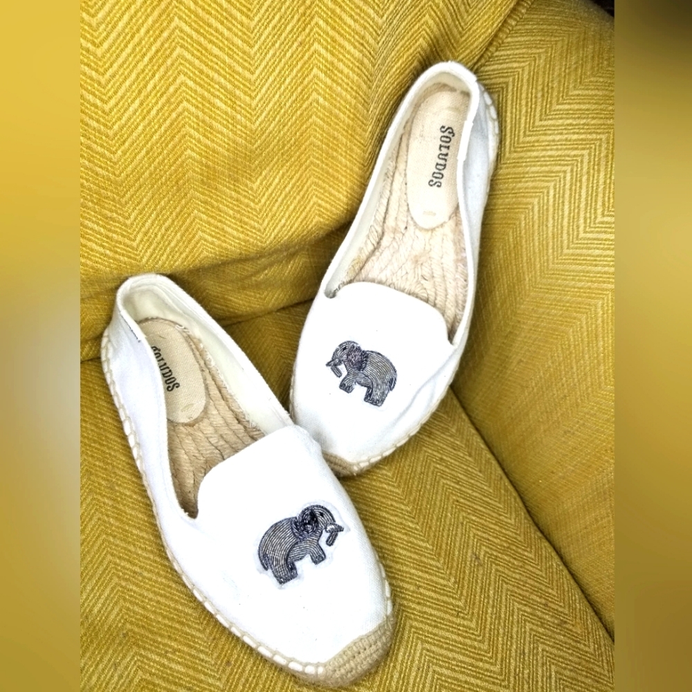 Anthropologie Soludos beaded elephant smoking slipper size 7 1/2